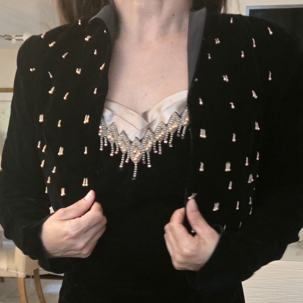 Elegant Black Velvet Jacket with Embellishments